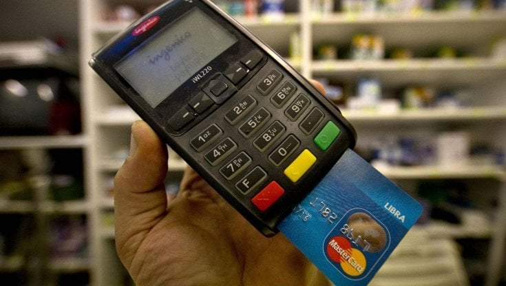 Pagamenti elettronici, la sanzione per il Pos negato scatta solo dopo i 60 euro