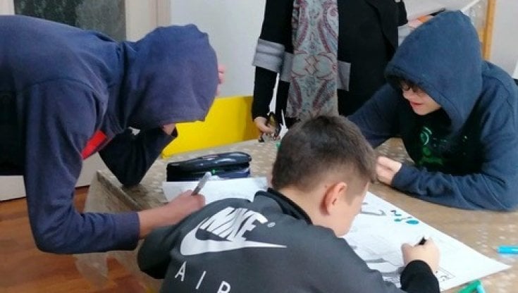 Dispersione scolastica, il progetto "Una scuola du misura", il coraggioso tentativo di attenuare le incredibili disuguaglianze nell'istruzione in Italia