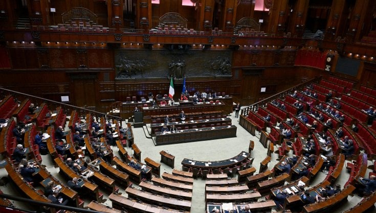 Manovra, Giorgetti: "Su pensioni intervento doloroso ma necessario". Bonomi: "Taglio del cuneo risibile"