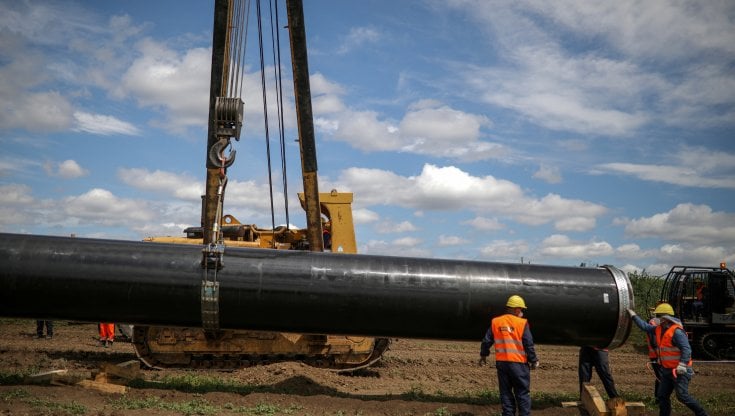 Gas, l'Europa taglia di un quarto la domanda. L'industria guida i comportamenti virtuosi. Ma il freddo fa paura