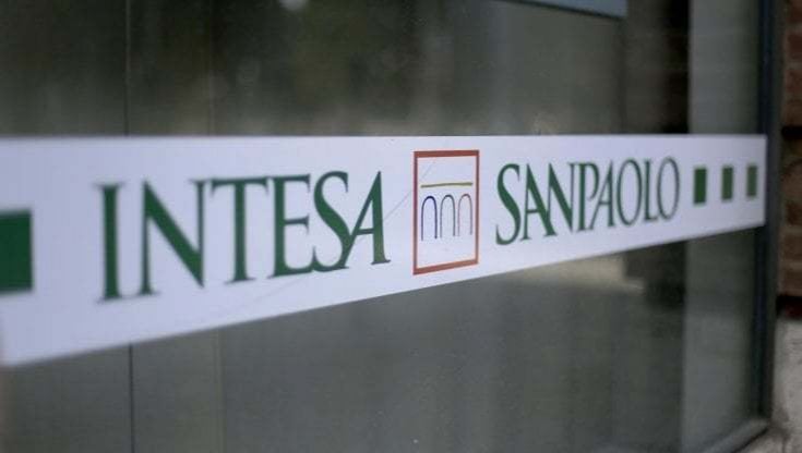 Intesa Sanpaolo investe nel microcredito e sale al 2% di CreditAccess India