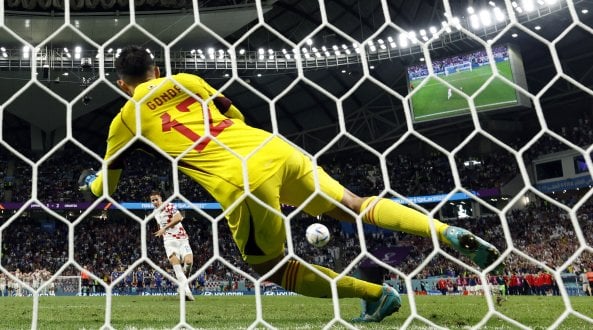 <strong>Figurine</strong> I rigoristi croati che non sbagliavano neanche nella Jugoslavia | <a href="https://puntoitalia.online/sport/calcio/2022/12/05/news/mondiali_giappone_croazia_risultato-377619582/" class="Articolo"><strong>Livakovic</strong> para tre rigori, Croazia ai quarti</a> | <a href="https://puntoitalia.online/sport/calcio/2022/12/05/news/chi_e_dominik_livakovic-377639005/" class="Articolo"><strong>Il personaggio</strong> Chi &egrave; il portiere che ha deciso la sfida</a>