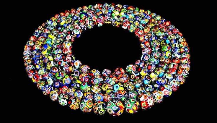 Un oggetto della collezione di Augusto Panini: perle di vetro veneziane millefiori Moretti, inizio XX secolo