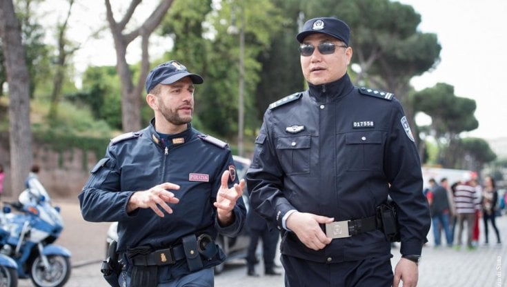 Pattugliamento congiunto tra polizia italiana e cinese