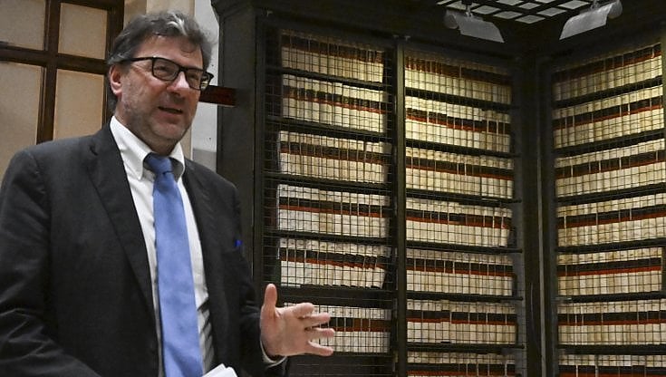 Il ministro dell'Economia Giancarlo Giorgetti in commissione Bilancio della Camera