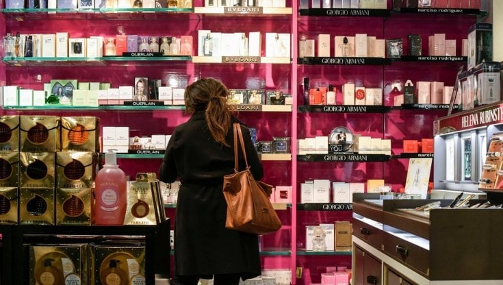 Rossetto scaccia crisi: i cosmetici tornano a far sorridere i bilanci