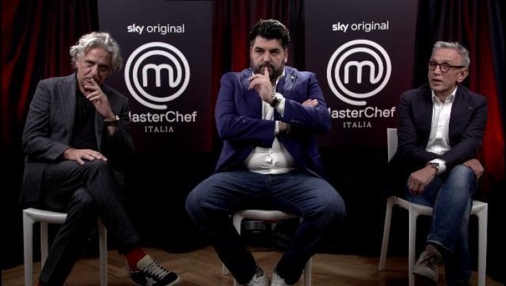 Dai piatti che volano al fair play, come cambia la cucina in tv 