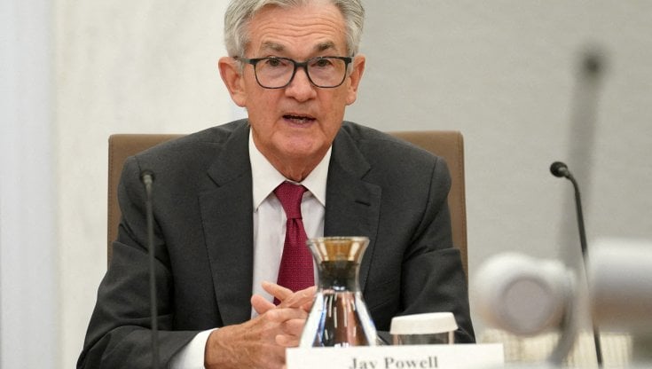 La Fed allenta la stretta sui tassi, ma gli aumenti non sono finiti