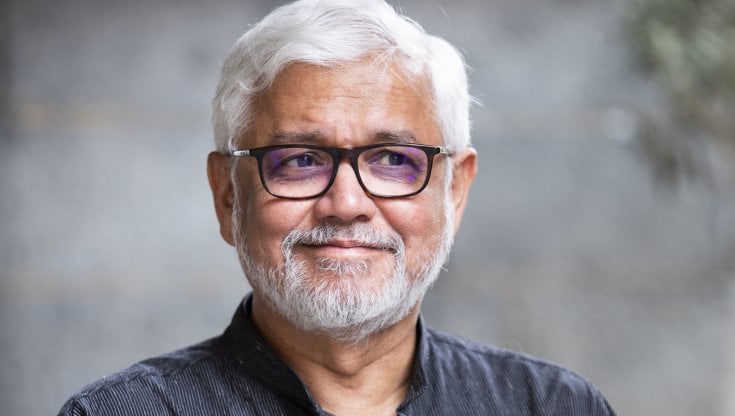 Nato a Calcutta nel 1956, Amitav Ghosh &egrave; autore, tra gli altri libri, di La maledizione della noce moscata (Getty Images)