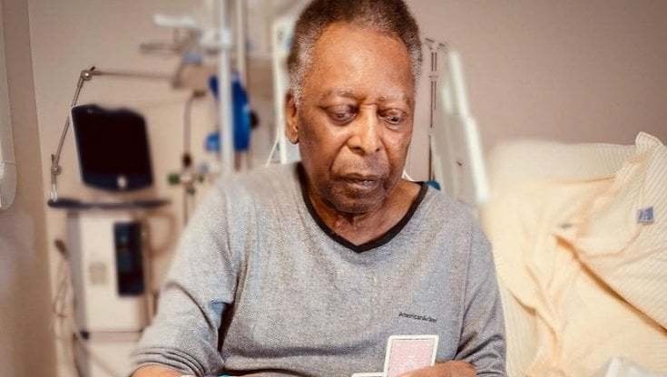 Pelé, insufficienza renale e cardiaca: passerà il Natale in ospedale