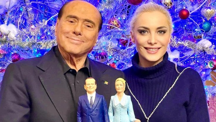 Da Meloni a Berlusconi e Fascina: gli auguri di Natale dei politici. E sotto l'albero la sorpresa è il ritorno di Luigi Di Maio