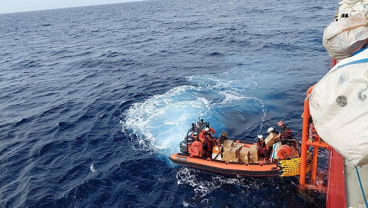 Migranti, la Cei critica la stretta sulle ong: decreto costruito sul nulla