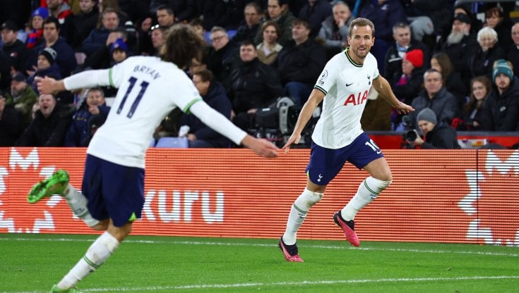 Kane rialza il Tottenham: 4-0 al Crystal Palace