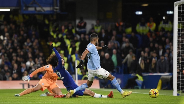 Il gol di Riyad Mahrez al Chelsea