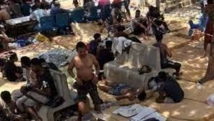 Migranti, il sindaco di Lampedusa accusa: "Il governo non ha mantenuto le promesse. Non possiamo mantenere l'hotspot"