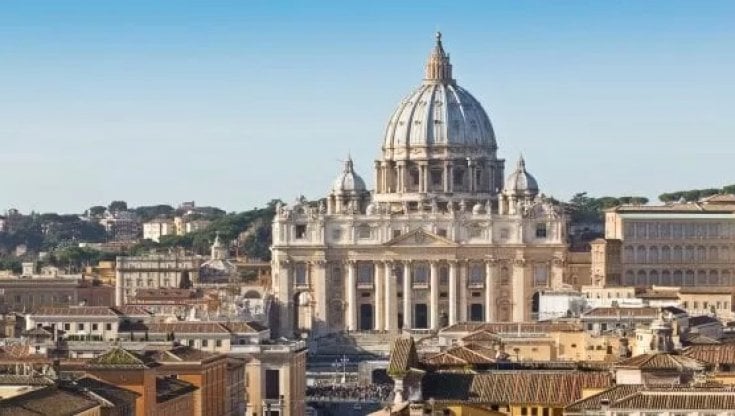 Vaticano, morto monsignor Michele Basso, il custode del misterioso tesoro nascosto sotto la Cupola