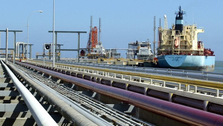 Diesel stangata in arrivo: pesa l’embargo alla Russia sui prodotti raffinati 