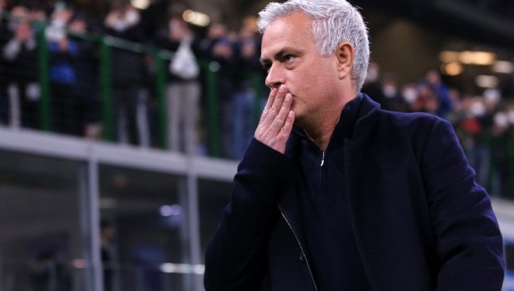 Roma, i silenzi di Mourinho fanno sperare il Brasile