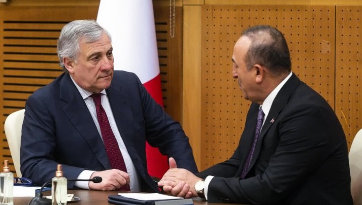 Tajani a colloquio con il collega turco Cavusoglu