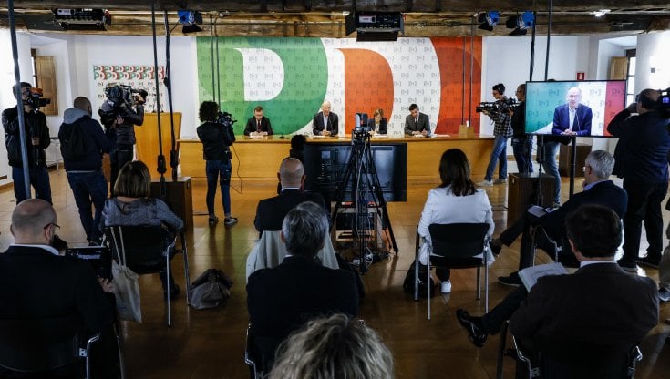 Pd: nuova grana per Letta, i bersaniani premono per il varo della nuova Carta dei valori