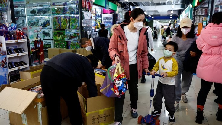 Cina, la popolazione cala per la prima volta in oltre 60 anni 