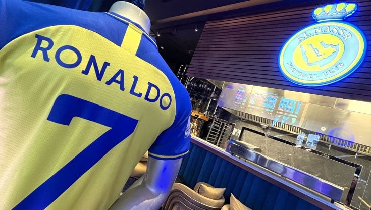 La maglia dell'Al Nassr che indosser&agrave; Cristiano Ronaldo