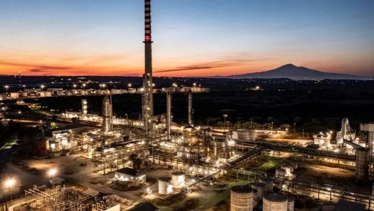 Via libera alla vendita di Priolo. L'ex ministro Alfano porta la nuova proprietà dal governo 