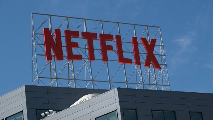 Netflix cerca un assistente di volo per il suo jet privato: stipendio fino a 385 mila dollari