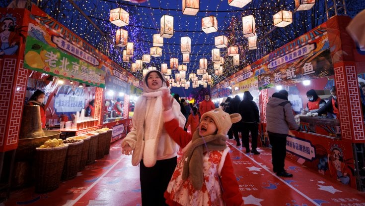 Pechino, luci per il Capodanno cinese