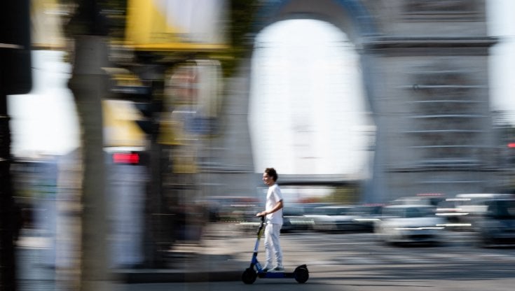 In Italia le grandi dimissioni, in Francia la grande pigrizia: i giovani dicono addio al mito della carriera