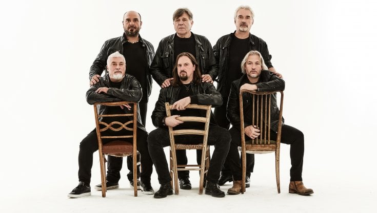 Sanremo, la polemica dell'ex Nomadi: "Non invitarli è mancanza di rispetto". Carletti: "Sfogo prematuro"