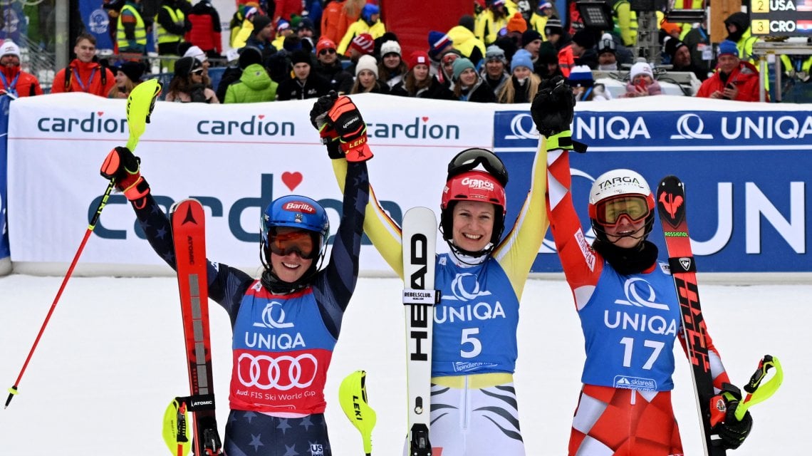 Il podio: da sinistra Mikaela Shiffrin, Lena Duerr e Zrinka Ljutic