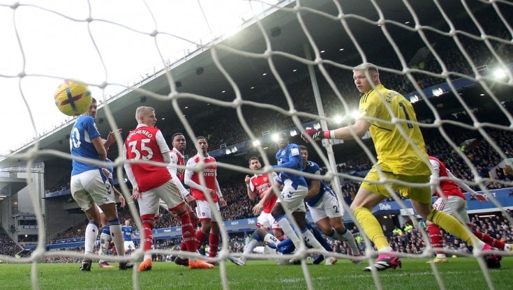 La rete della vittoria dell'Everton segnata da Tarkowski