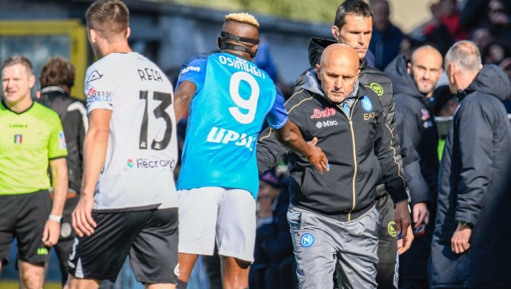Spalletti si congratula con Osimhen