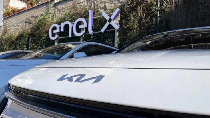 Idea Kia ed Enel X: con Energy House si ricarica l'auto prendendo un caffè