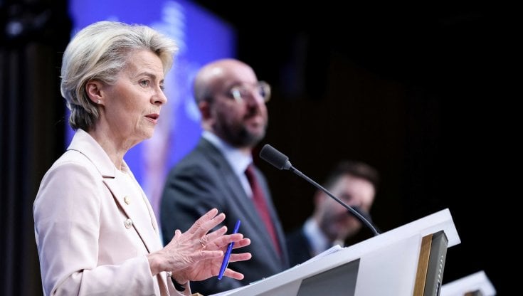Von der Leyen e Michel: "Migranti questione europea. Fondi Ue per la difesa dei confini ma anche solidarietà effettiva". Meloni "molto soddisfatta"