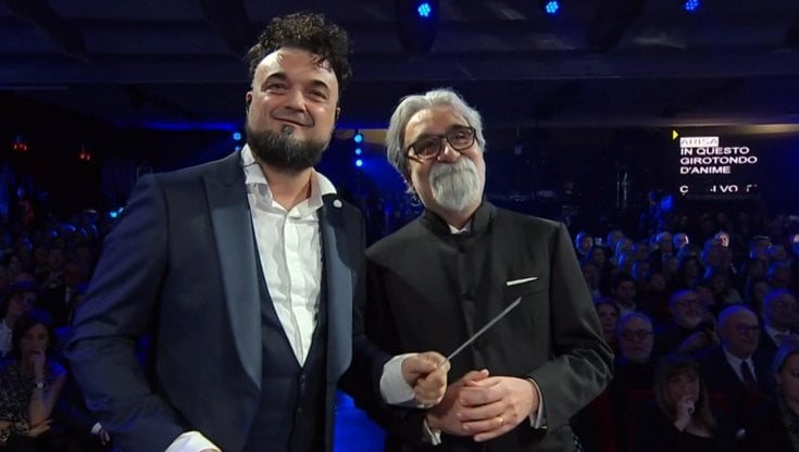 I maestri Peppe Vessicchio (a destra) ed Enrico Melozzi