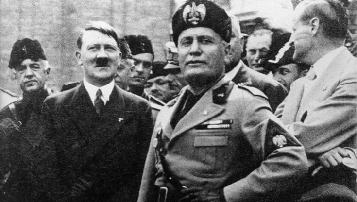 Benito Mussolini con Adolf Hitler negli anni Trenta
