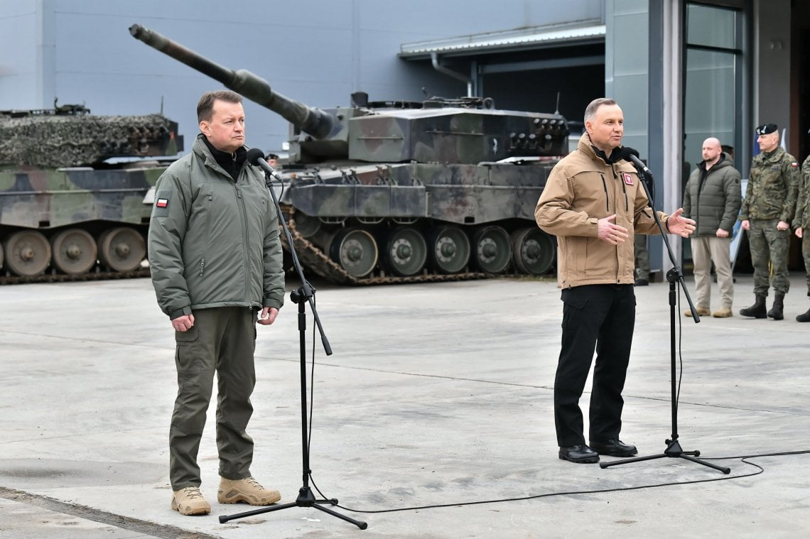 Andrzej Duda e il ministro della Difesa Mariusz Blaszczak a Swietoszow, Polonia