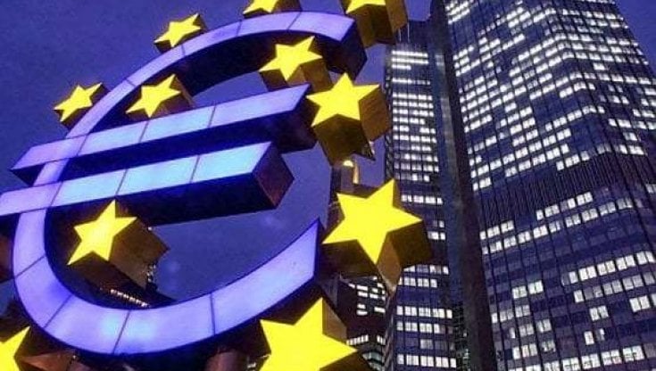 Il San Valentino anti inflazione della Bce: "La riporteremo al 2%"