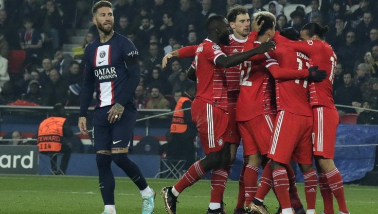 Il Bayern festeggia il gol di Coman