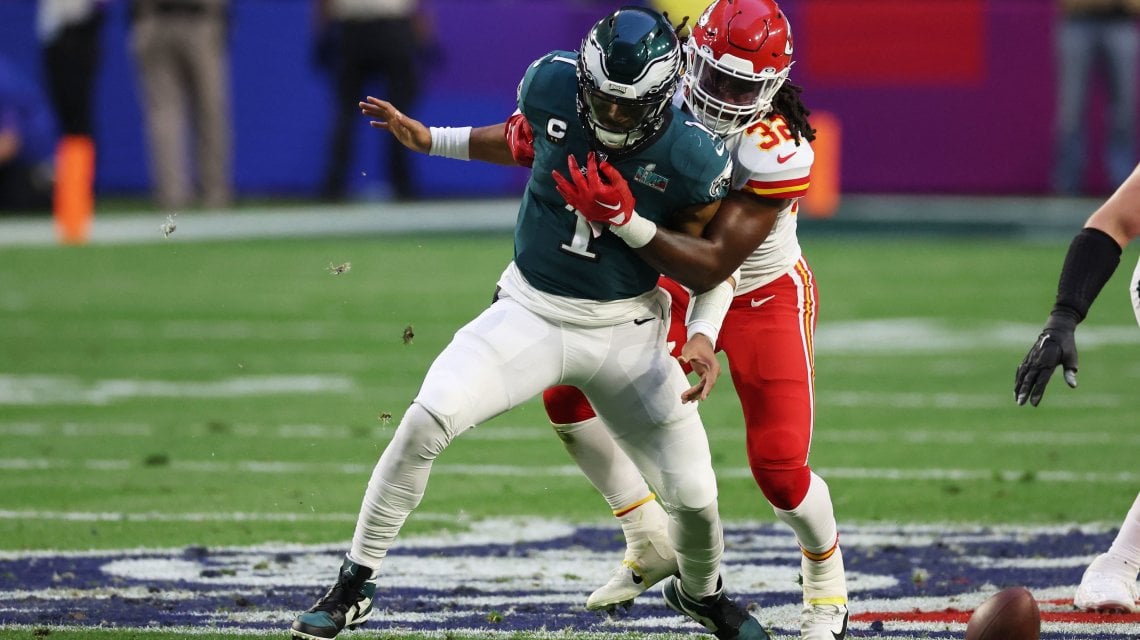 Il fumble del quarterback di Philadelphia
