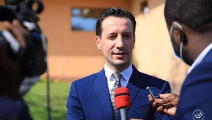 Luca Attanasio, in un libro le verità nascoste dell'omicidio in Congo