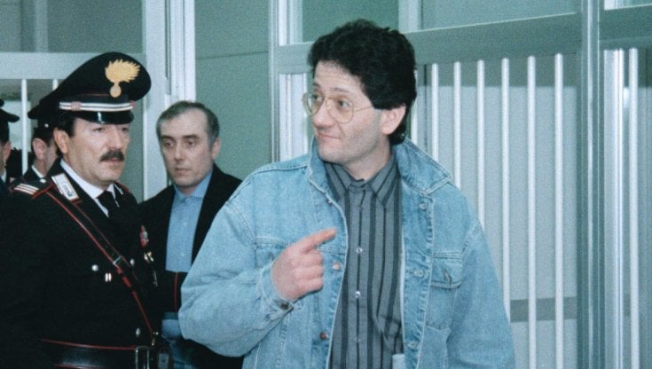 Fabio Savi (in primo piano) e suo fratello Roberto (dietro) al processo per i delitti della Uno Bianca a Bologna (Archivio/Ansa/To)