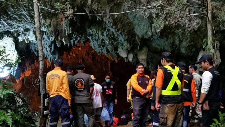 Thailandia, morto il capitano della squadra di ragazzini salvati da una grotta allagata nel 2018