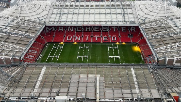 Manchester United, l'offerta folle dello sceicco Al Thani: la Premier sta diventando un Selvaggio West