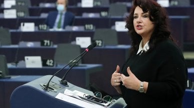 Dalli, commissaria Ue all'Uguaglianza: "La pace europea passa dalla giustizia sociale. Un dovere salvare i migranti in mare"