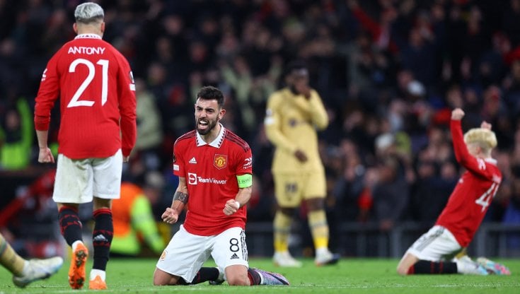 I giocatori del Manchester United esultano dopo la qualificazione