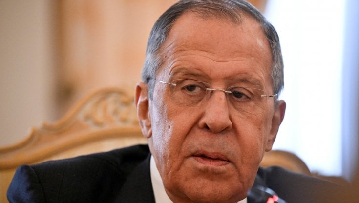 Lavrov il giorno dell'invasione: "Putin si fida solo di tre consiglieri: Ivan il Terribile, Pietro il Grande e Caterina la Grande"