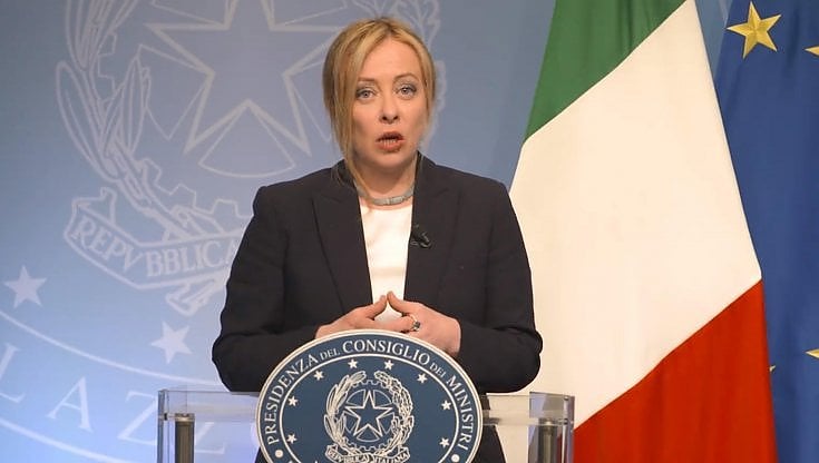 Reddito, l'imbarazzo del governo. "Un decreto per ripristinare i reati"